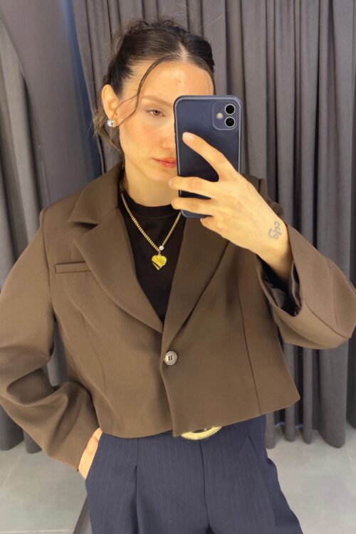 Kahverengi Kısa Vatkalı Blazer Ceket