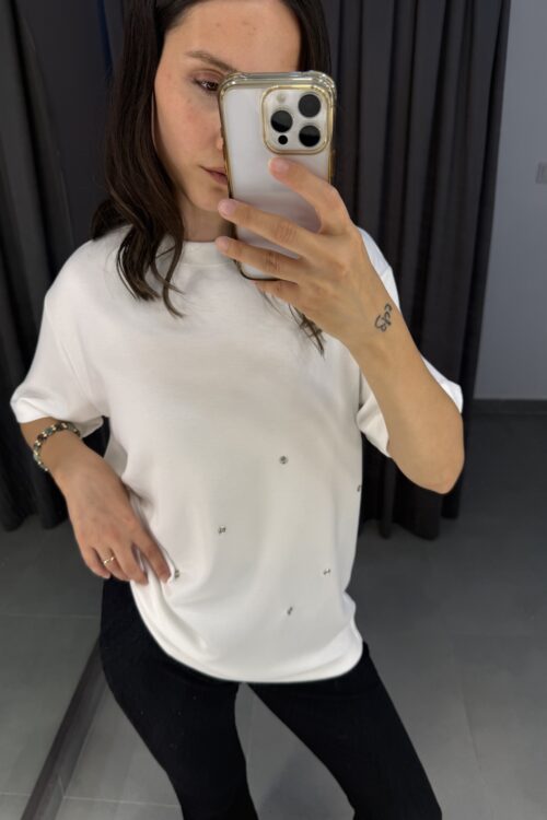 Çıtçıt Detaylı Beyaz Tshirt